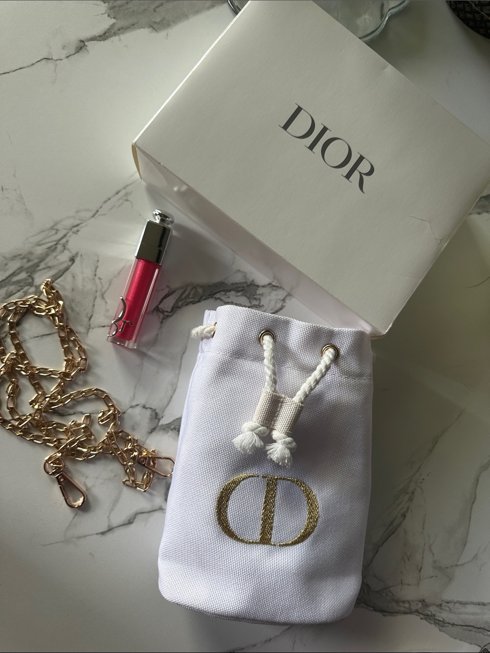 NIB Dior White Drawstring Mini Pouch with Gold Chain & Dior Maximizer Lip (005)
